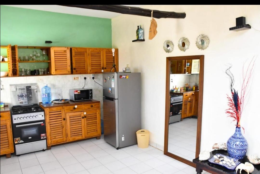 Mavericks Convenient Cozy Loft In Diani'S Cbd Укунда Экстерьер фото