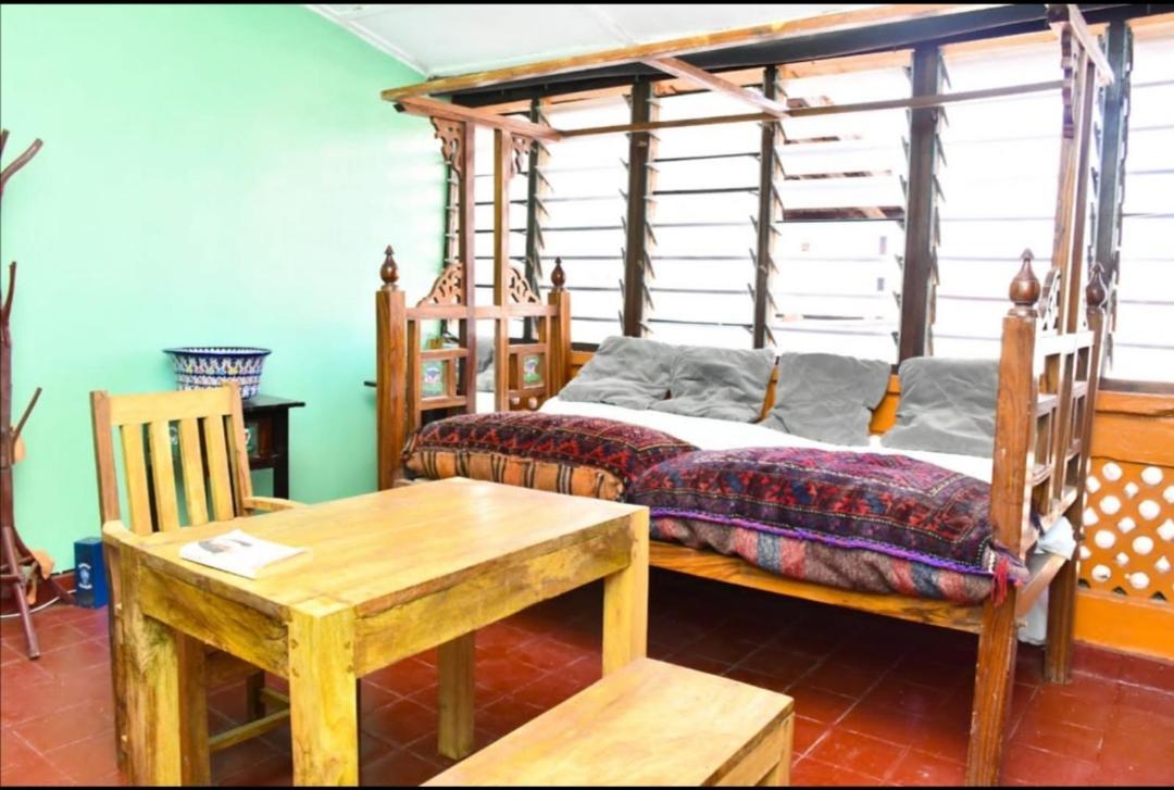 Mavericks Convenient Cozy Loft In Diani'S Cbd Укунда Экстерьер фото