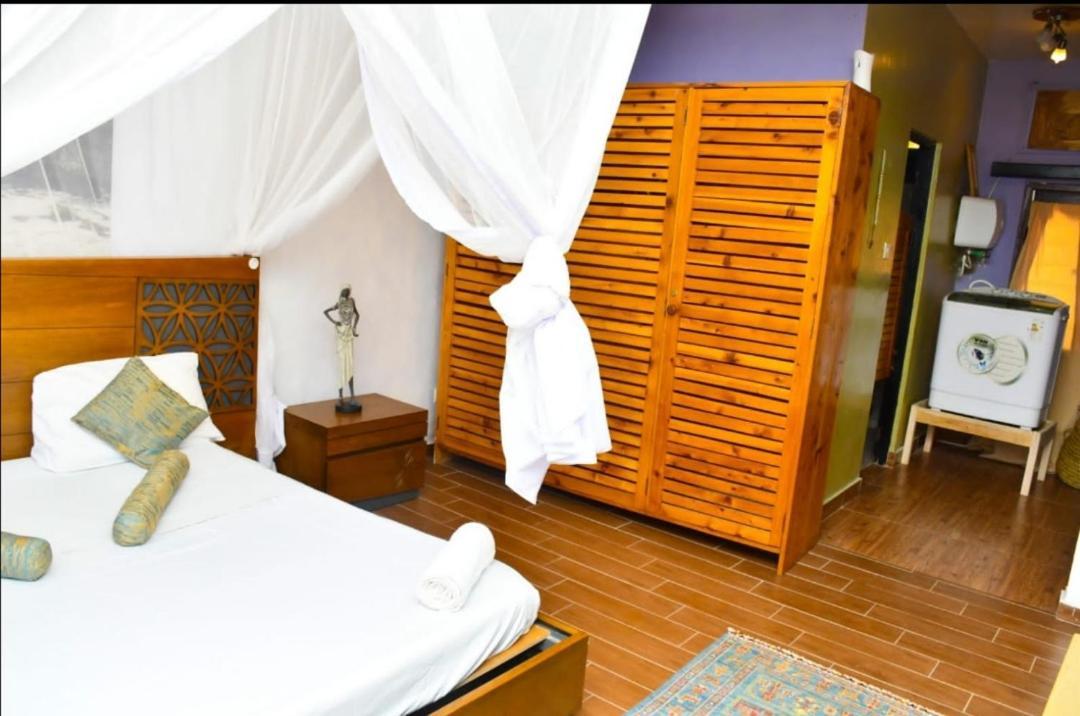 Mavericks Convenient Cozy Loft In Diani'S Cbd Укунда Экстерьер фото